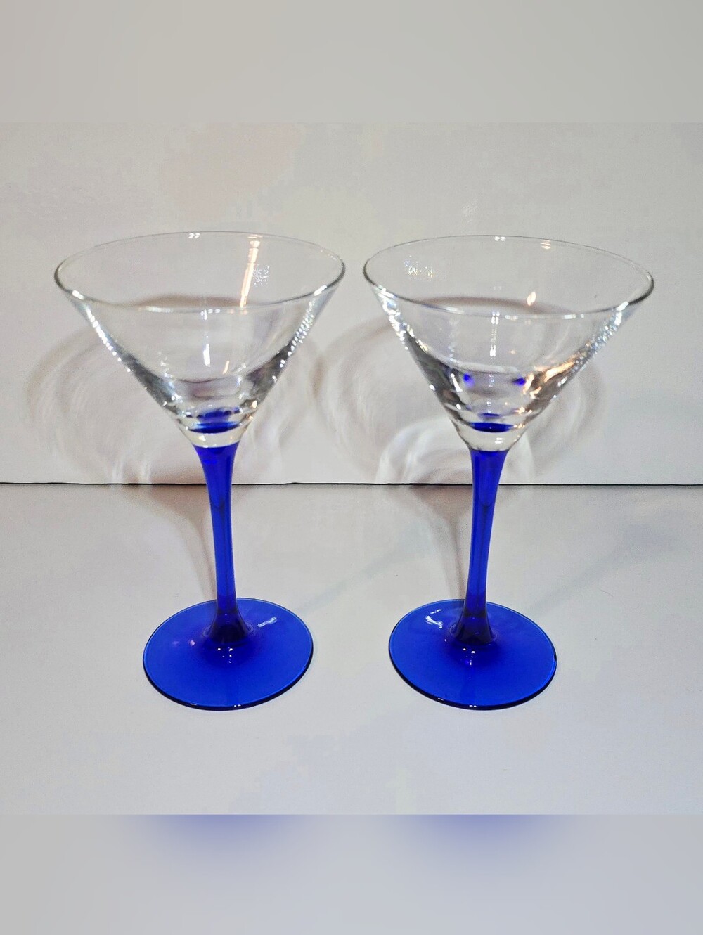 Luminarc France Oceane Saphir Martini Glass 6.5" Set of 2 Vtg Cobalt Blue Stem